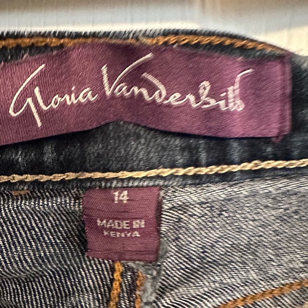 Gloria Vanderbilt Dark Blue Women's Straight Leg Jeans - Picture 2 of 6